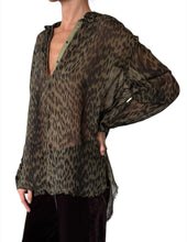 Load image into Gallery viewer, Capri Leopard Chiffon Shirt