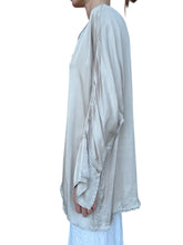 Load image into Gallery viewer, Layla Blouse 3-132 Y