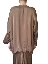 Load image into Gallery viewer, Layla Blouse 3-132 Y