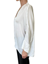 Load image into Gallery viewer, Layla Blouse 3-132 Y