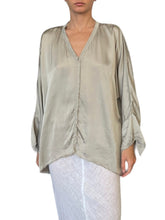 Load image into Gallery viewer, Layla Blouse 3-132 Y