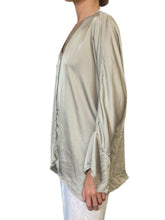 Load image into Gallery viewer, Layla Blouse 3-132 Y