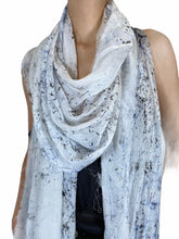 Load image into Gallery viewer, Silk and linen Scarf 9-104
